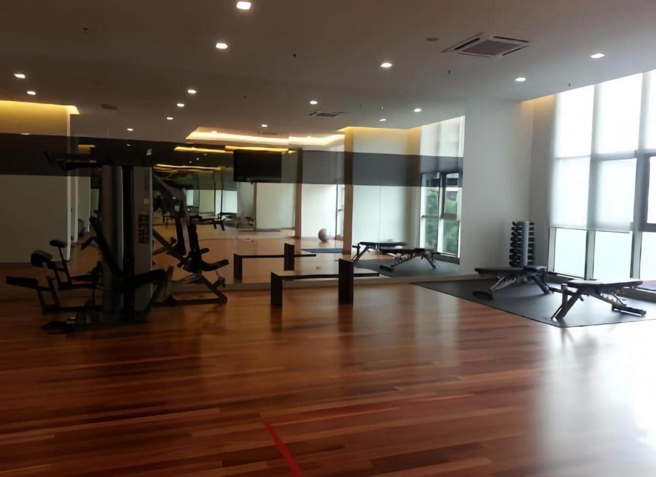 Regalia Exclusive Hostel กัวลาลัมเปอร์ ภายนอก รูปภาพ