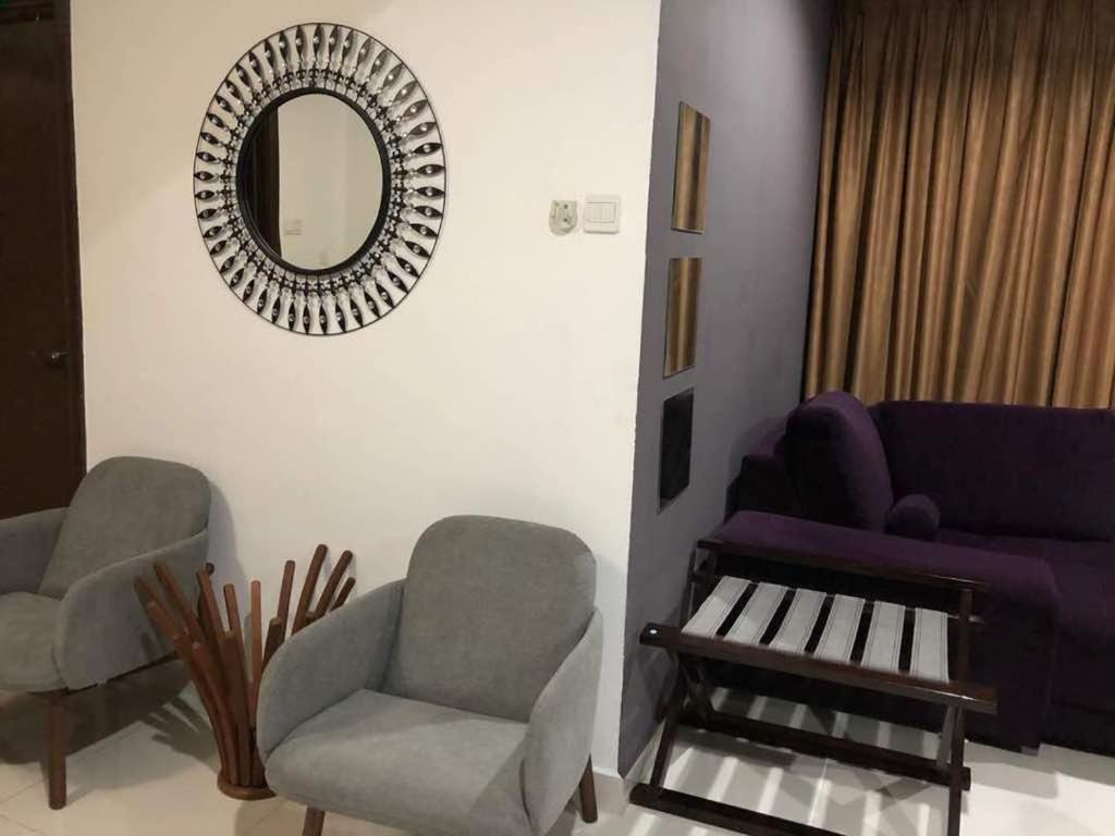 Regalia Exclusive Hostel กัวลาลัมเปอร์ ภายนอก รูปภาพ