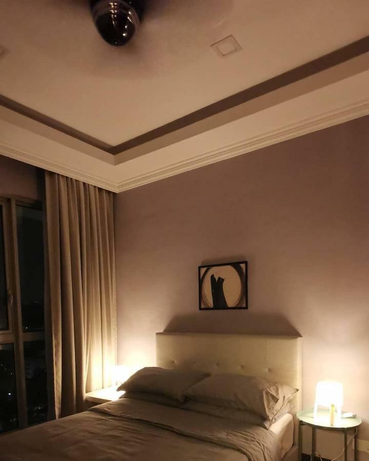 Regalia Exclusive Hostel กัวลาลัมเปอร์ ภายนอก รูปภาพ